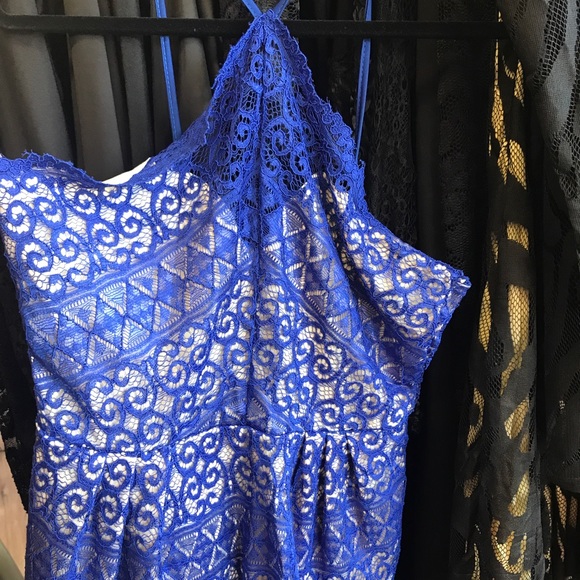 Tops - Picture 4 of 6